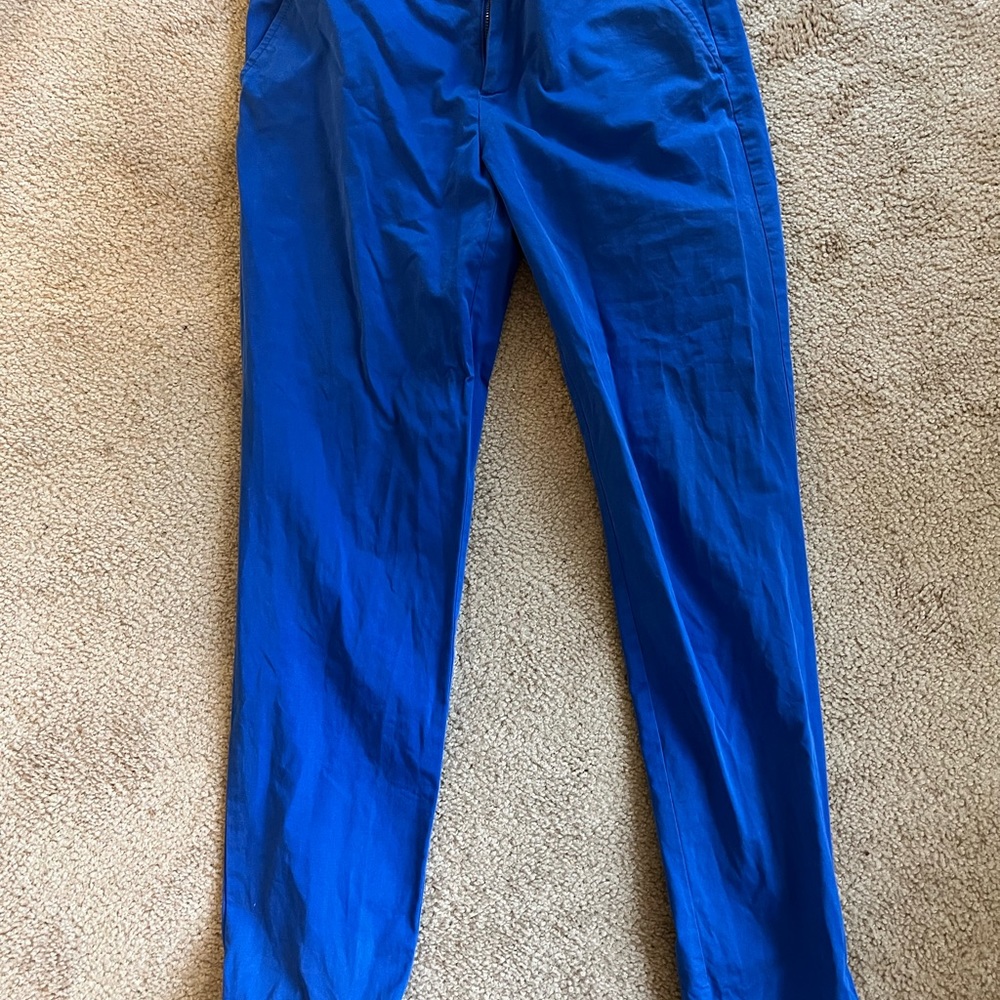 Gap cropped khakis